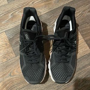 Women’s cloudswift on cloud tennis shoes